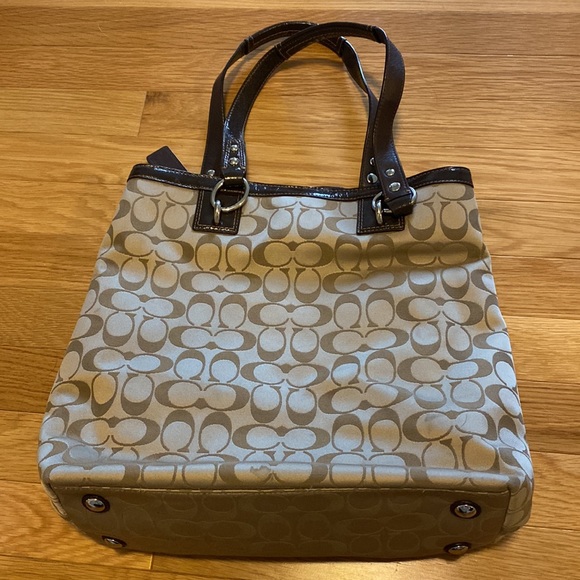 Vintage Coach Pen Signature Satin North/South
Tote/Shoulder Bag - Picture 2 of 4